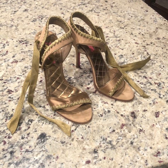 Betsey Johnson Shoes - Betsy Johnson heels. Size 7. Gold with pink bottom.
